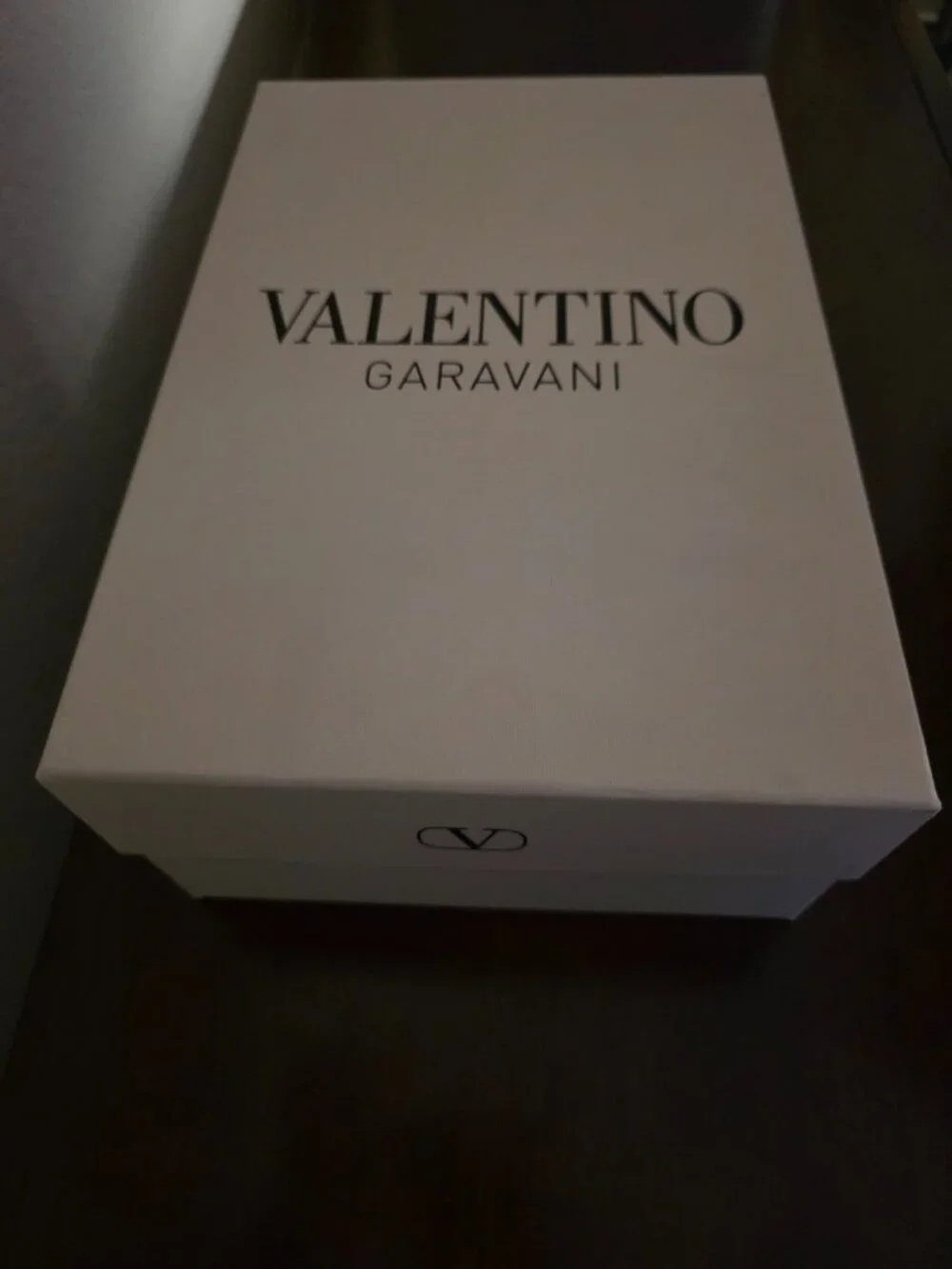 NIB Valentino Garavani Platino Rockstud Wedge Espadrille Sandals, 105mm, Size 37